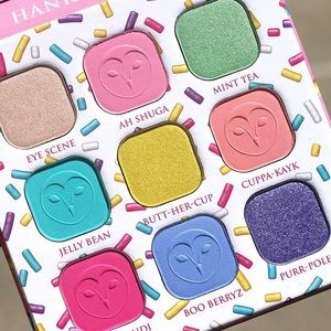 🎀HANK & HENRY Sweet Toof Eyeshadow Palette